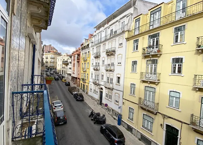 House On The Hill アパート