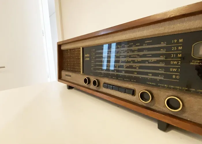 アパート House On The Hill