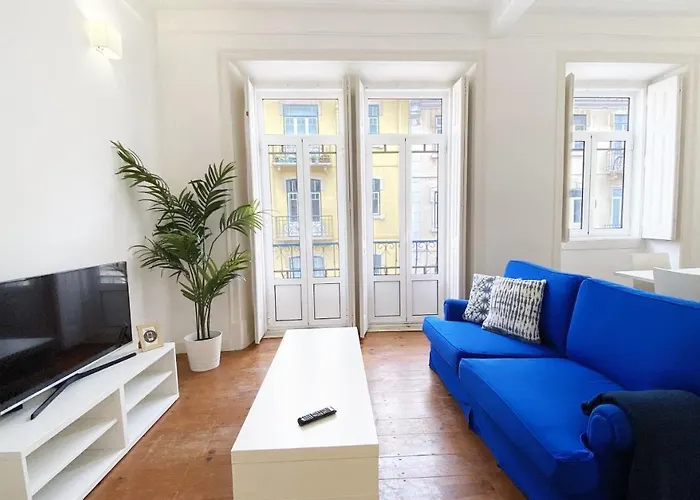 アパート House On The Hill