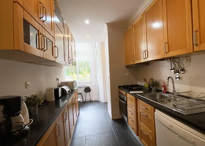 House On The Hill アパート リスボン