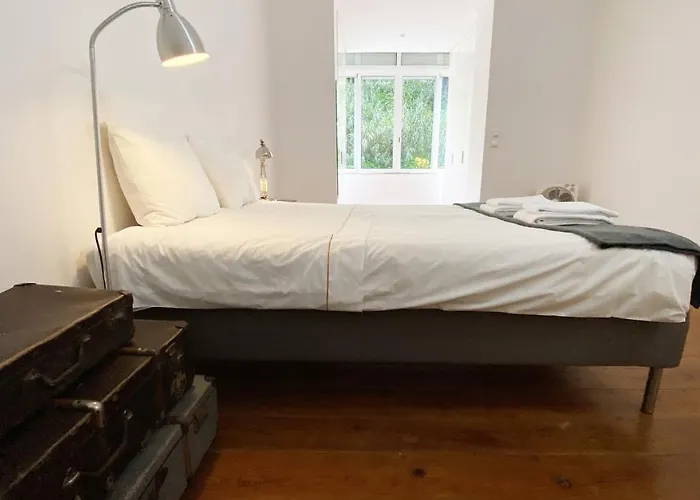 House On The Hill アパート *